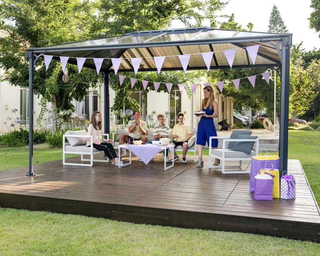 all year round gazebo by Nucrete